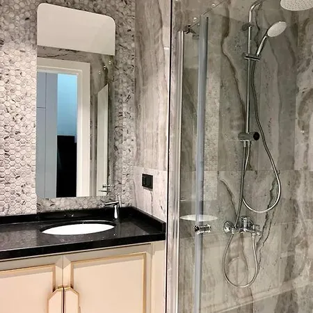 Two Bedroom Near The Sea Апартаменты